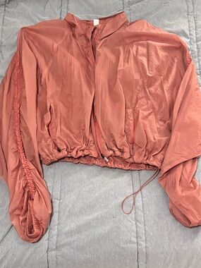 🌟 Gilly Hicks Dusty Rose Cropped Bomber Jacket